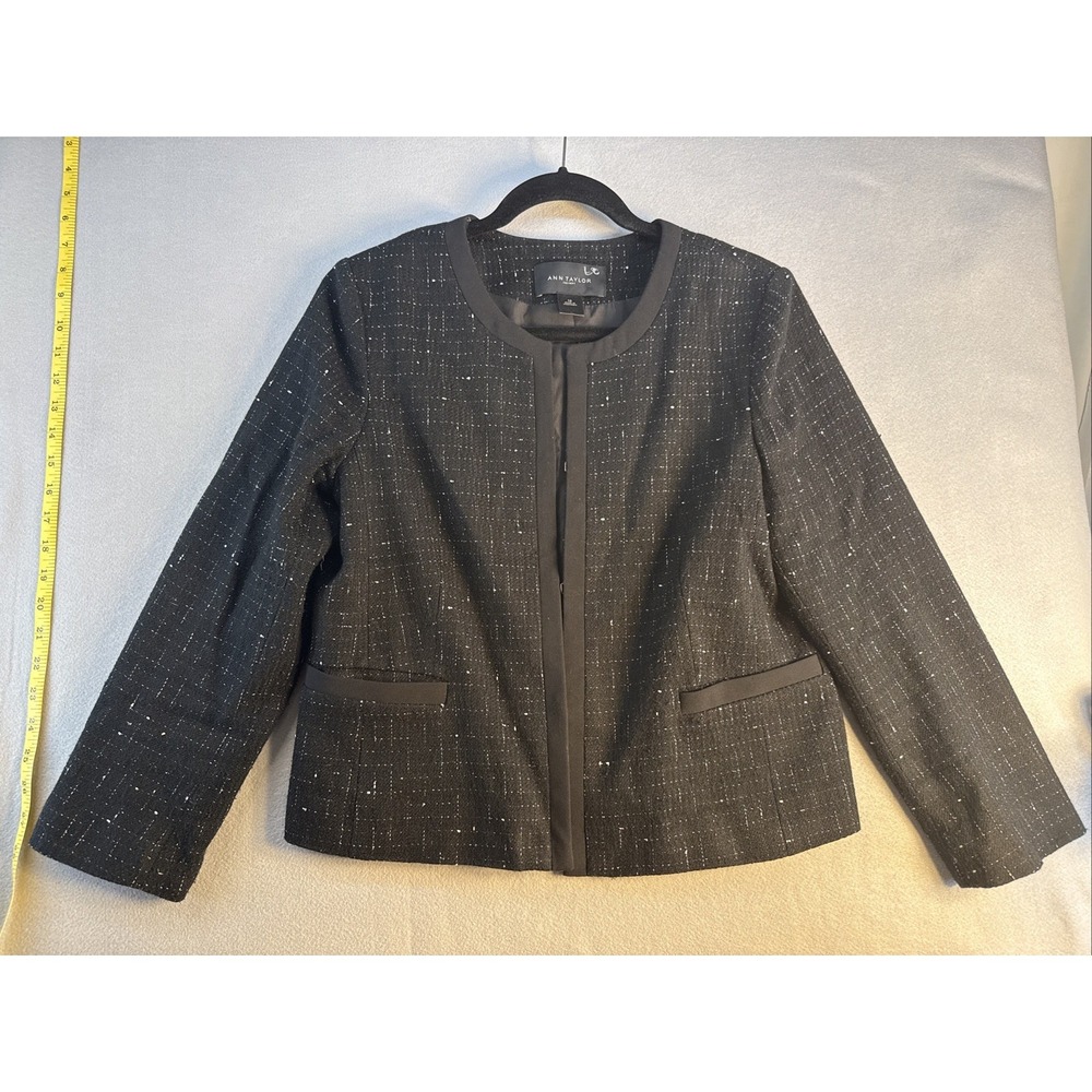 Ann Taylor Factory Women's Size 10 Blazer, Work Jacket. Black